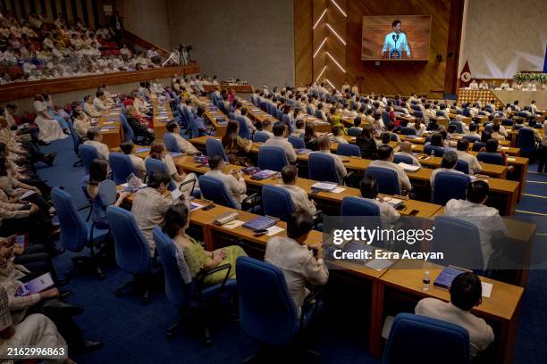 Leyte-Rep.-Martin-Romualdez-to-Resign-as-House-Speaker-Backs-Isabela-Rep.-Francisco-Dy-III-as-Successor
